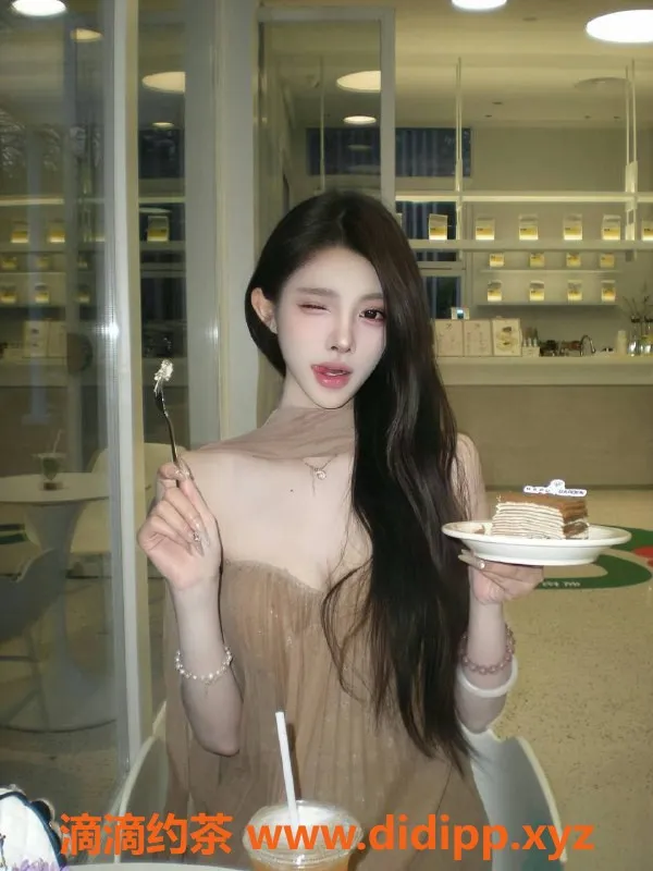 台州楼凤资源信息,路桥区叶灵儿，170身高38E，服务热情价位1200起