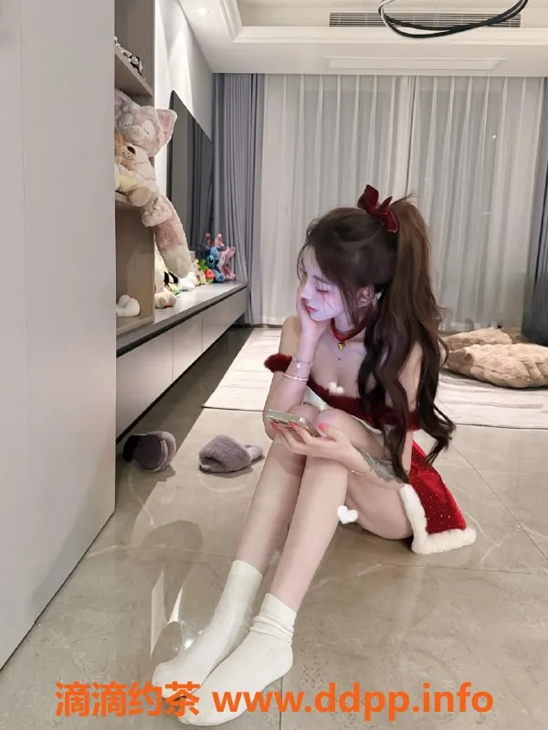 乌鲁木齐楼凤-68cm胸围，46kg，服务贴心的可爱小姐姐