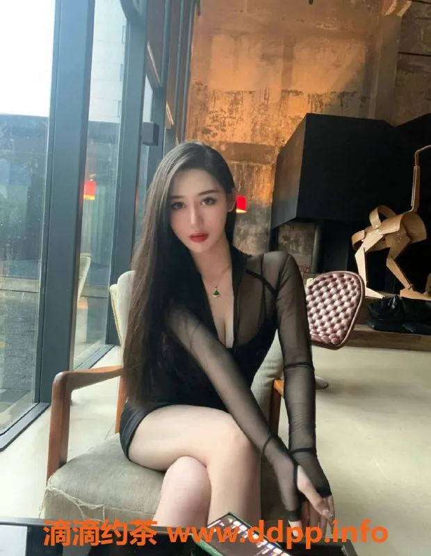 赣州楼凤-童颜巨乳D罩杯美女，高挑性感168cm