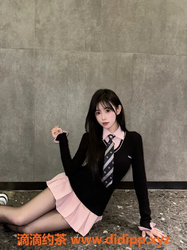 乌鲁木齐楼凤-19岁170真胸D，温柔体贴少女等你体验