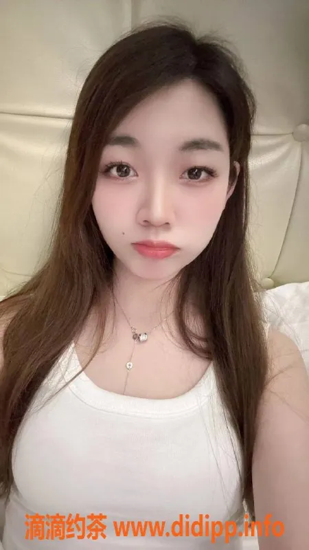 深圳楼凤资源信息,龙华诺诺，清纯可爱，服务棒极了！