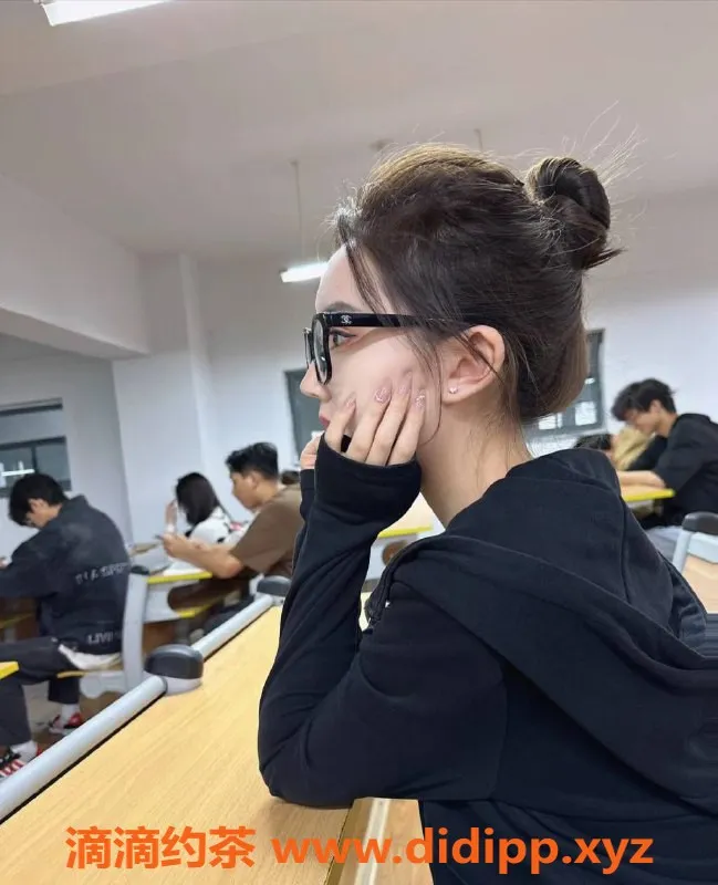 烟台楼凤-蓬莱学妹，青春靓丽，服务优质