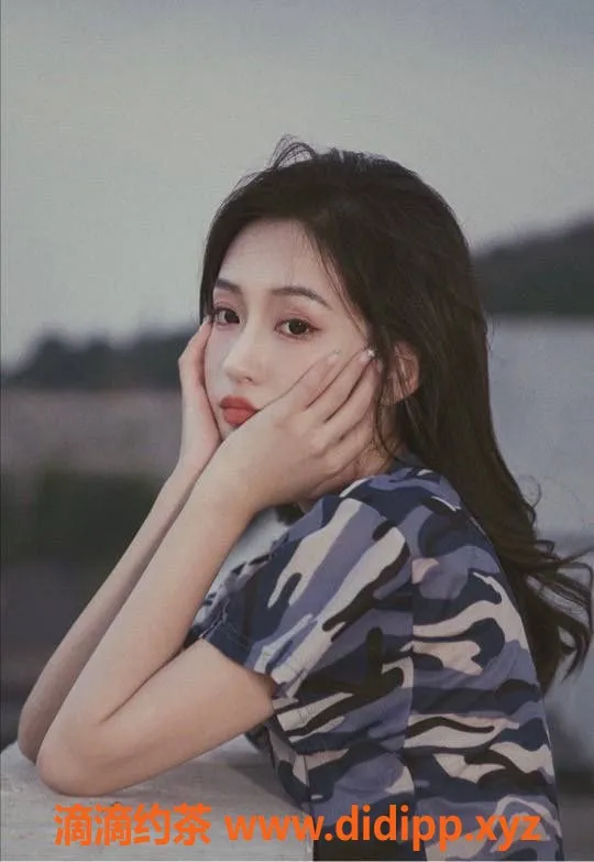 赣州楼凤-清纯艺校生，22岁168cm，激情服务，C罩杯