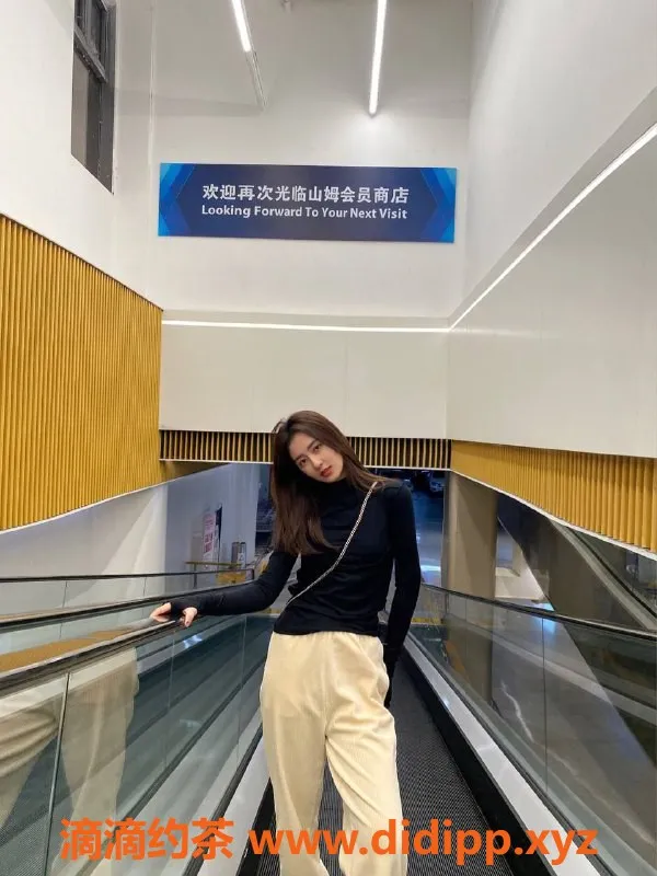 赣州楼凤-甜美气质妹子，纯天然美乳，服务超贴心