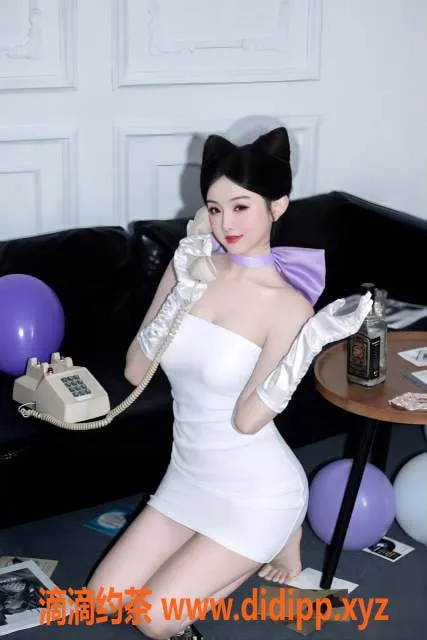 潍坊楼凤-高新区欢欢：22岁，168cm，96斤，800元/晚