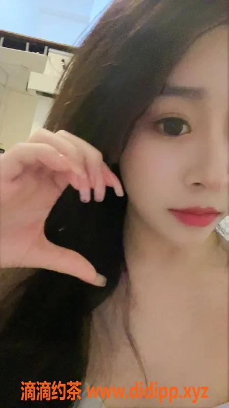 上海楼凤-普陀奈儿，166cm、49kg、36D，超值服务体验