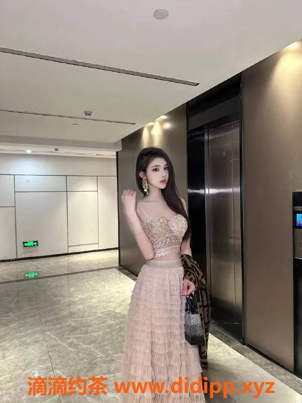 广州楼凤资源信息,天河叶灵儿，舌吻服务，体验仅需2200元