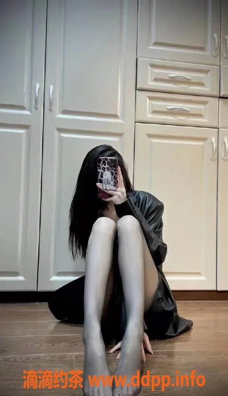 赣州楼凤资源信息,章贡大长腿小少妇，168cm/46kg，陪浴激情服务