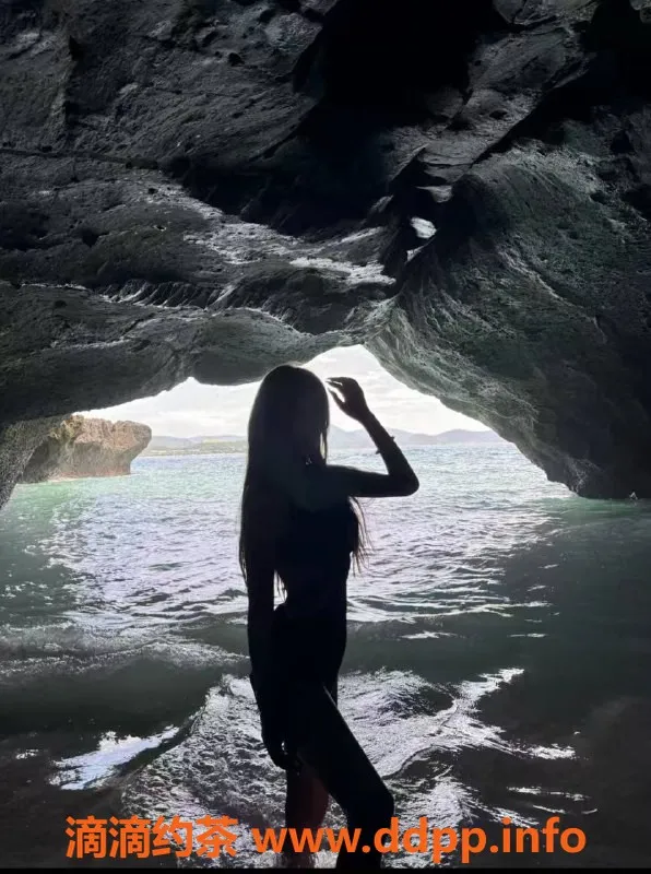 潍坊楼凤-潍坊奎文区168cm C胸 仅20岁高颜值美女