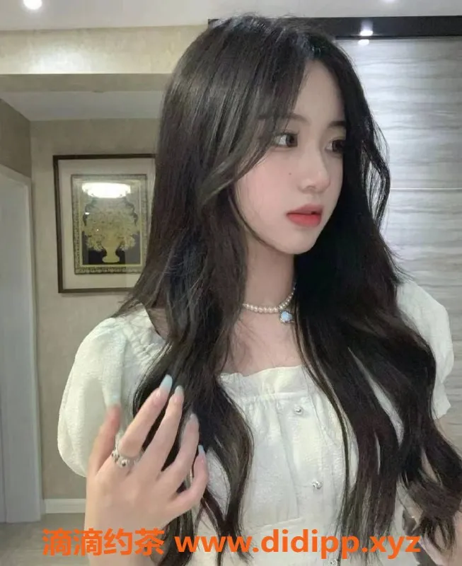 烟台楼凤-福山区海阳姑娘萱萱，18岁活力满满