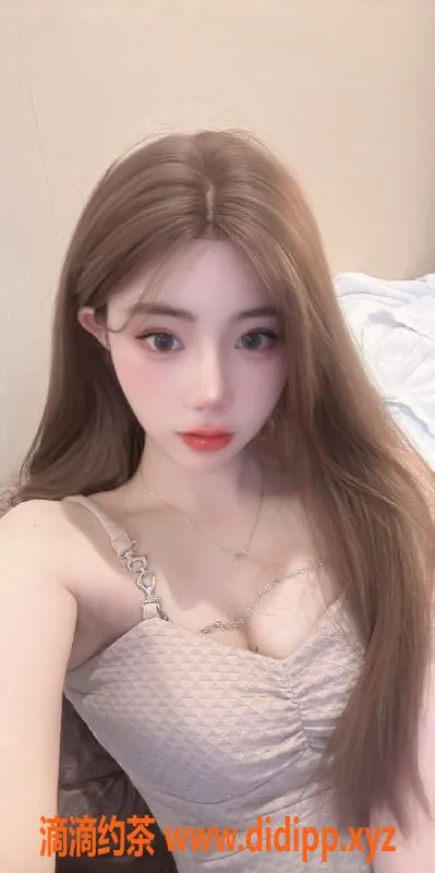 杭州楼凤-杭州西湖清纯美少女夏雨，身高164，43kg，1200元体验