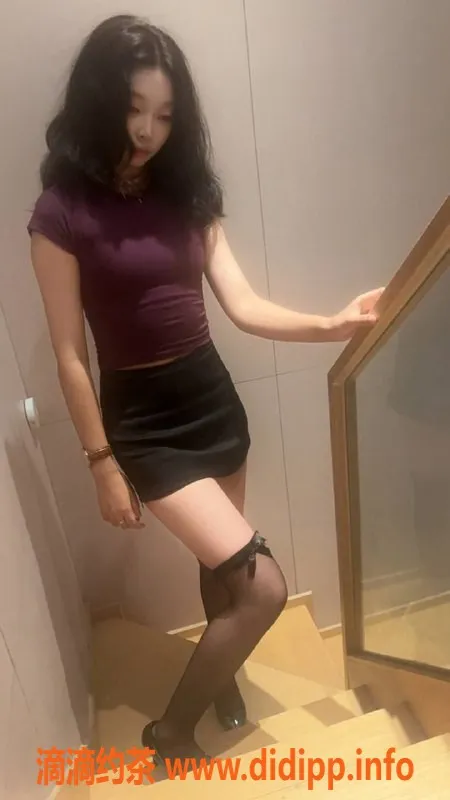 台州楼凤-台州温岭莉莉 美女 身高165cm体重43kg 600P开课