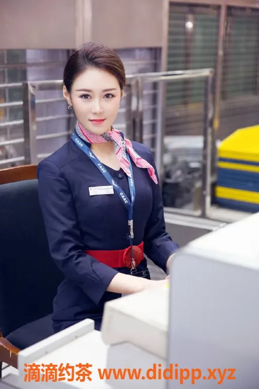 潍坊楼凤-潍坊高新区空姐，173cm，25岁，服务优质