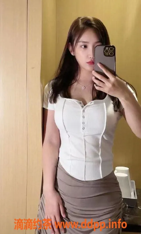 赣州楼凤-高挑甜美妞，身高166，青春无敌，价格超值