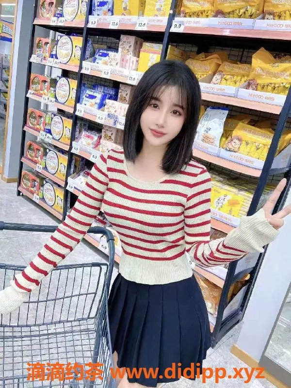 潍坊楼凤资源信息,奎文丫丫，160高，25岁，96斤，服务超赞