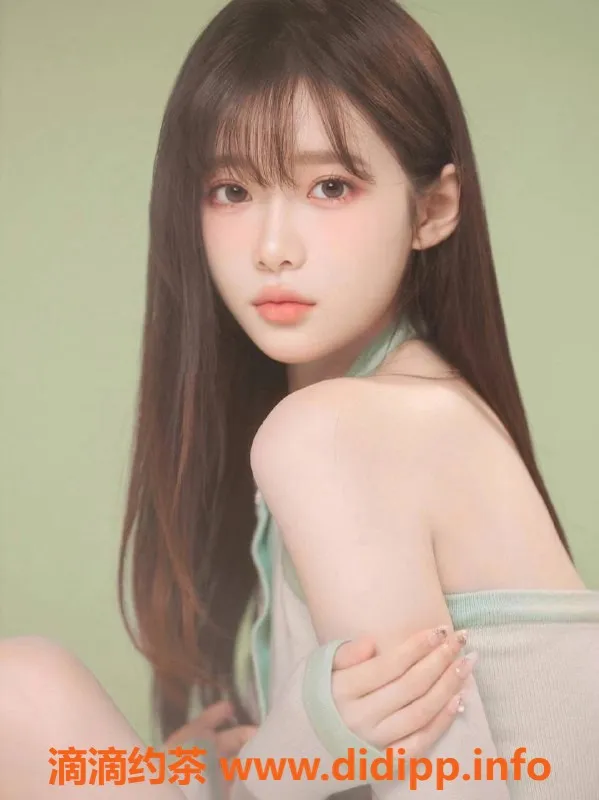 赣州楼凤-章贡甜妹小青，168cm身高，陪浴吻无套服务