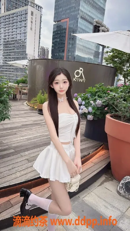 潍坊楼凤资源信息,高新莹莹，19岁166cm，800元私密服务
