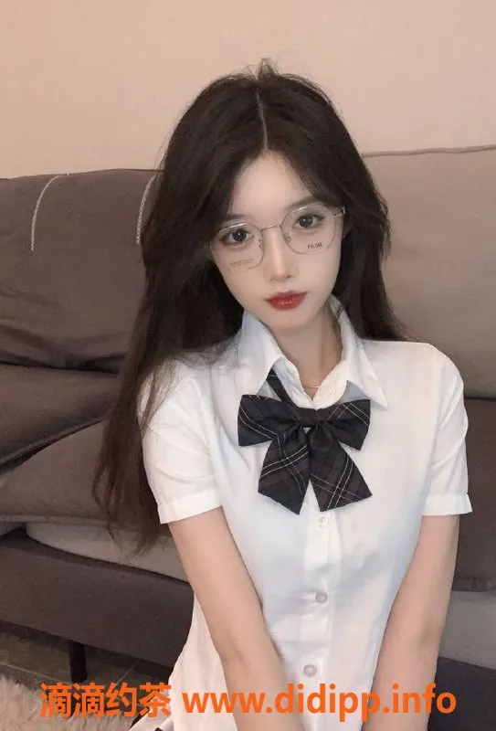 烟台楼凤-橡树湾中端学妹，服务热情