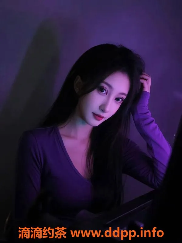 潍坊楼凤-潍坊高新区月亮，18岁靓丽学妹，身材火辣