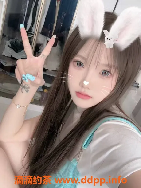 台州楼凤-椒江泡泡，18岁165cm，45kg品茶服务