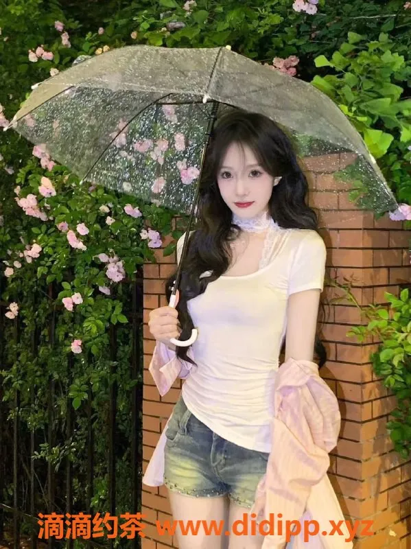 台州楼凤-椒江泡泡，18岁165cm，45kg品茶服务