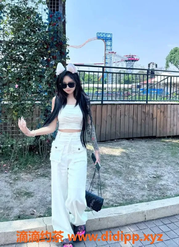 台州楼凤-金华 星仔 18岁 162cm 43kg C+胸 体验靠谱服务