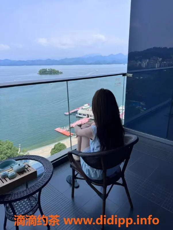 潍坊楼凤-高新区欣欣18岁，165身高，1000元服务