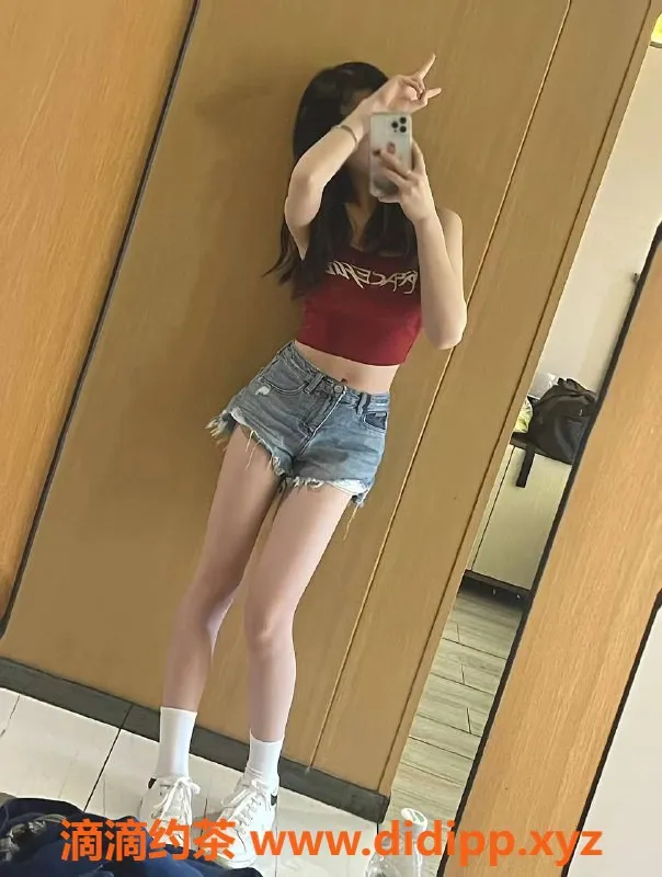 杭州楼凤-小七 18岁 性感尤物 身高168cm 服务超多