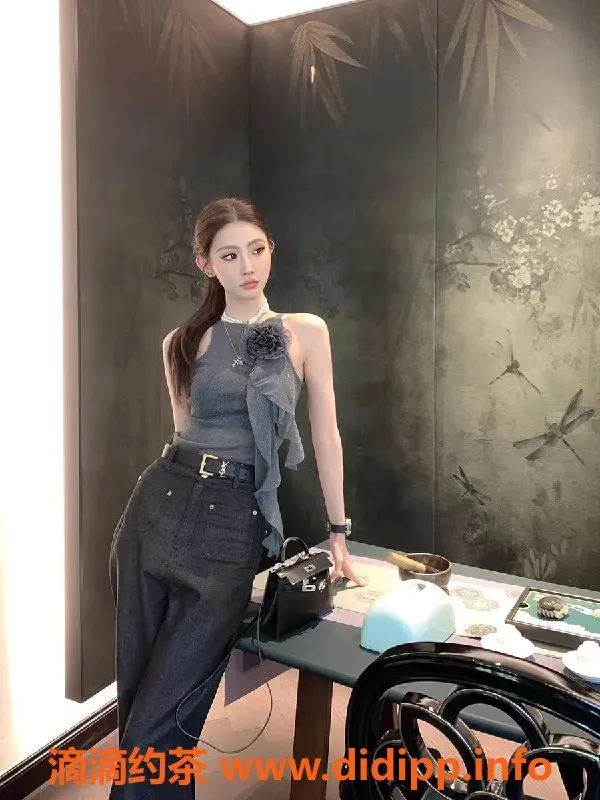 潍坊楼凤-高新区幂幂，173cm，23岁，100斤，1200元服务