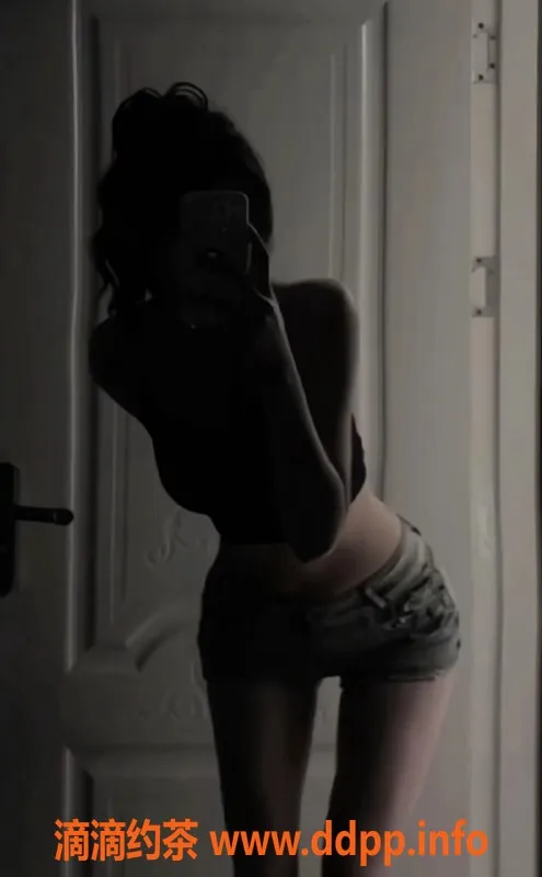 潍坊楼凤-奎文区晓月，22岁，167cm，90斤，价格1000