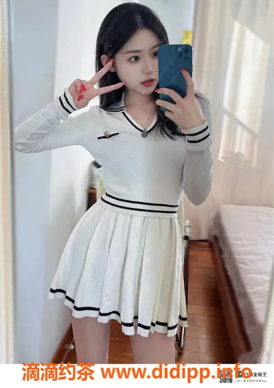 赣州楼凤-03女神周周，164cm，92斤，36C，服务超赞！