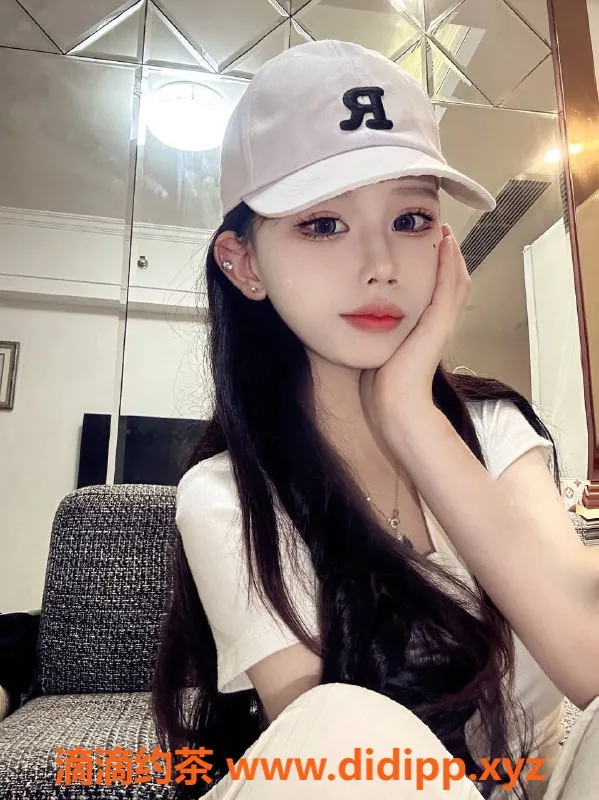 台州楼凤-台州安琪，170cm 49kg 22岁，600元精彩服务