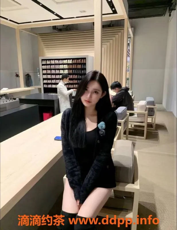 赣州楼凤-章贡芮芮，大长腿34C小姐姐，800元开房服务