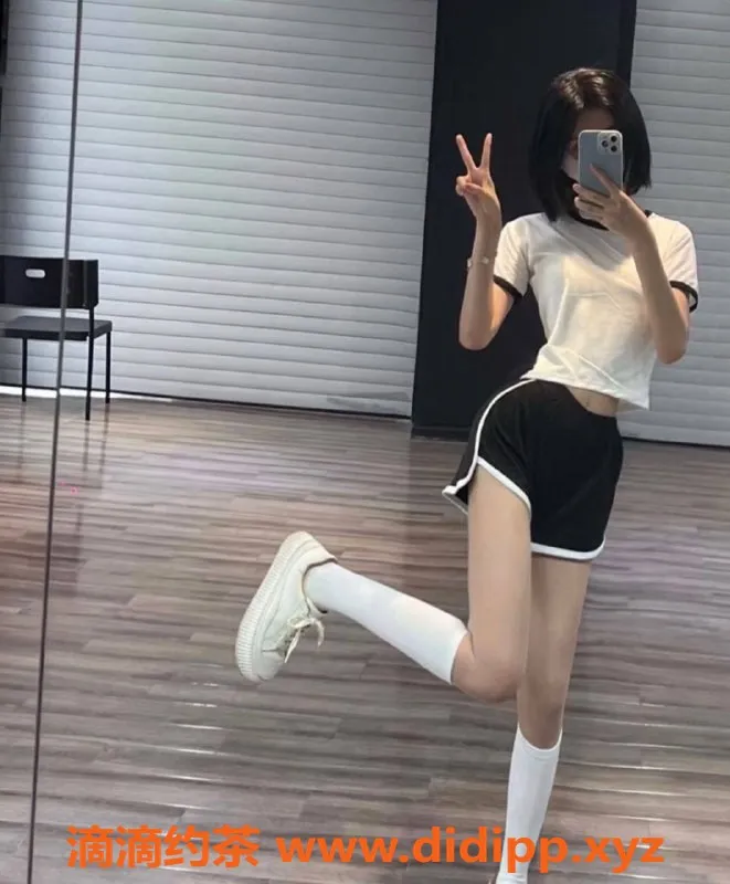 赣州楼凤资源信息,章贡小雪：165cm 34B 可爱学妹，陪浴过水服务