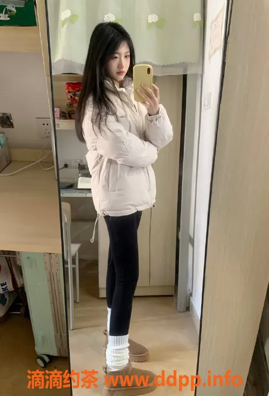 赣州上门服务-章贡兼职女大学生，身高167cm，超低价格15章