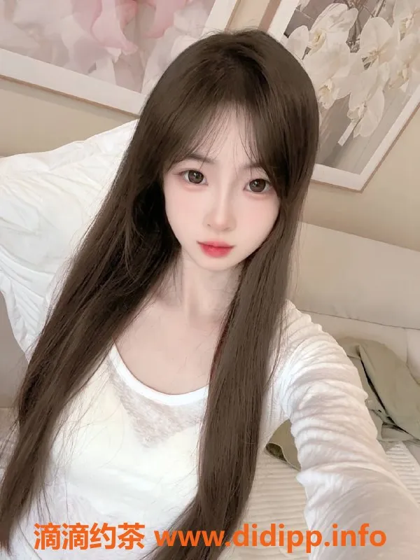 台州楼凤-金华叶子：170cm C+围，45kg，600元品茶服务