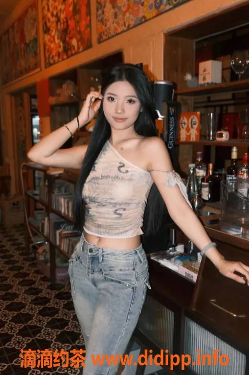 赣州楼凤-章贡海棠：165cm白皙幼师，800元起超值服务