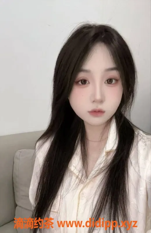 赣州楼凤资源信息,章贡嫩妹小呆呆，164cm，46kg，陪浴激情服务