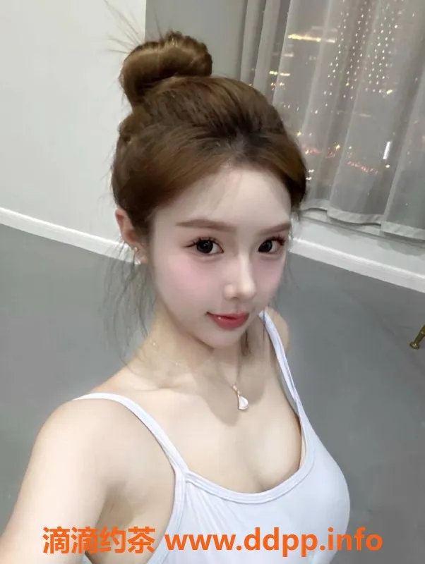 赣州楼凤-章贡小月，165cm白皙芭蕾舞大学生，服务热情