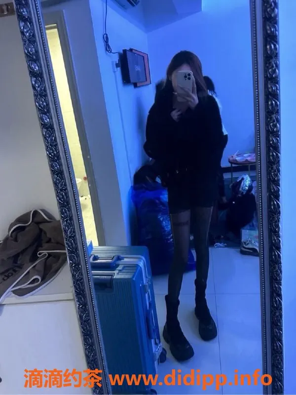 台州楼凤-台州小欣怡，173cm，46kg，C+上门服务