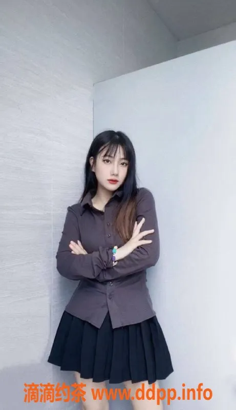 赣州楼凤-章贡园园，18岁甜美兼职妹，身高163，课费800起