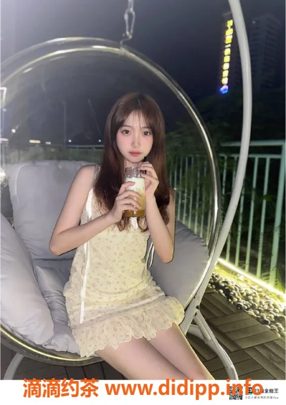 赣州楼凤-18岁165cm超美奶茶妹，服务一流，价格亲民