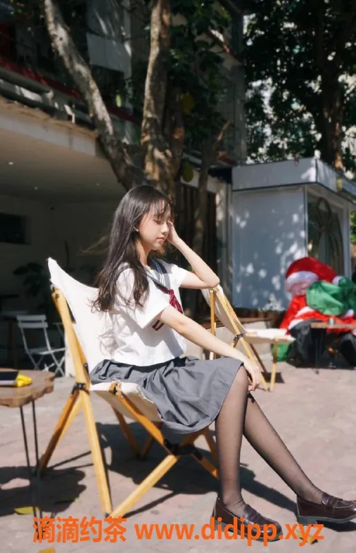 赣州楼凤-章贡纯纯兼职学生妹，165cm，48kg，服务超赞！