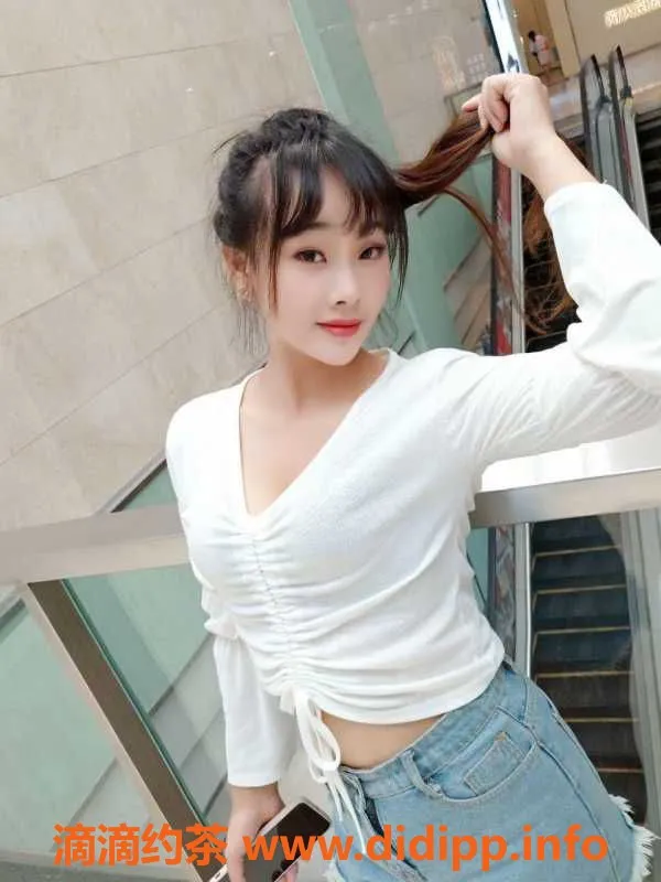 广州楼凤-荔湾区甜甜圈，26岁，168cm，36D服务超值