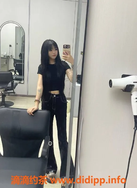 郑州楼凤-管城区19岁茶茶，166cm诱惑，平价服务等你体验