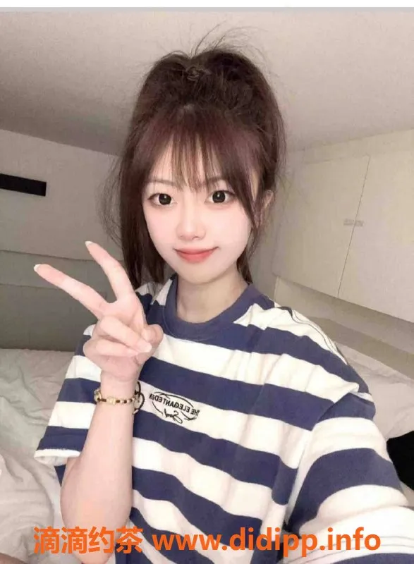 赣州楼凤-章贡妮妮|163cm 44kg 可爱女友陪浴服务