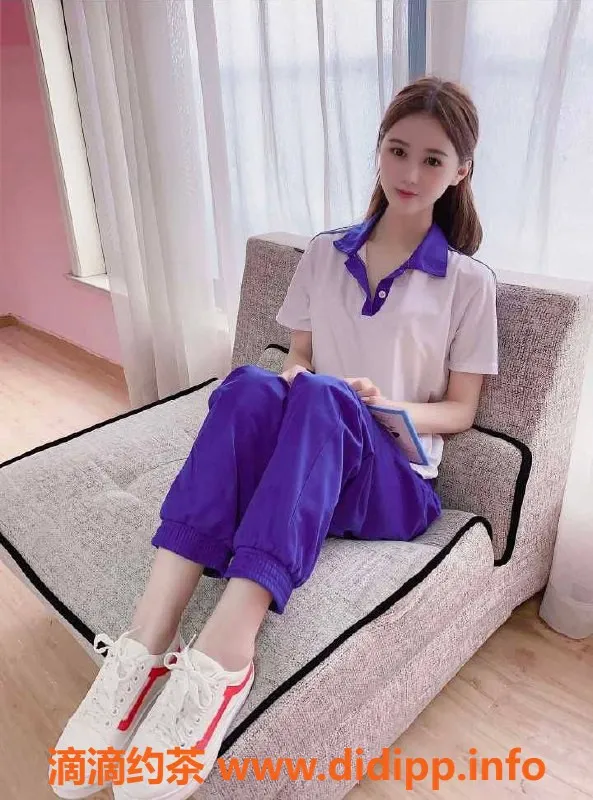 赣州楼凤-章贡小柒，167cm苗条学妹，现场陪浴服务