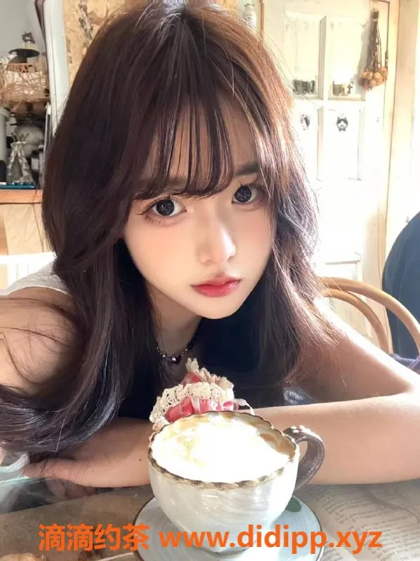 烟台楼凤-威海经区顶级美女，价格1500起，照片真实