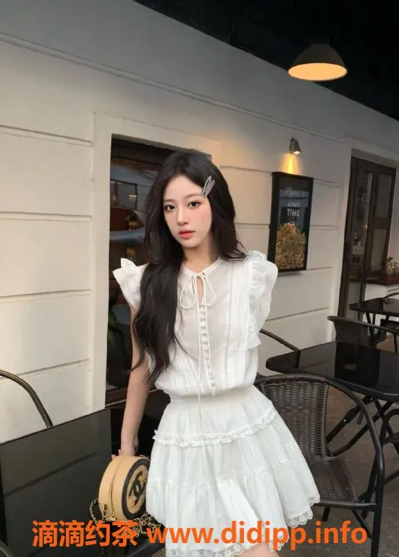 上海楼凤-普陀CC新人福利，原价1700P现1400P