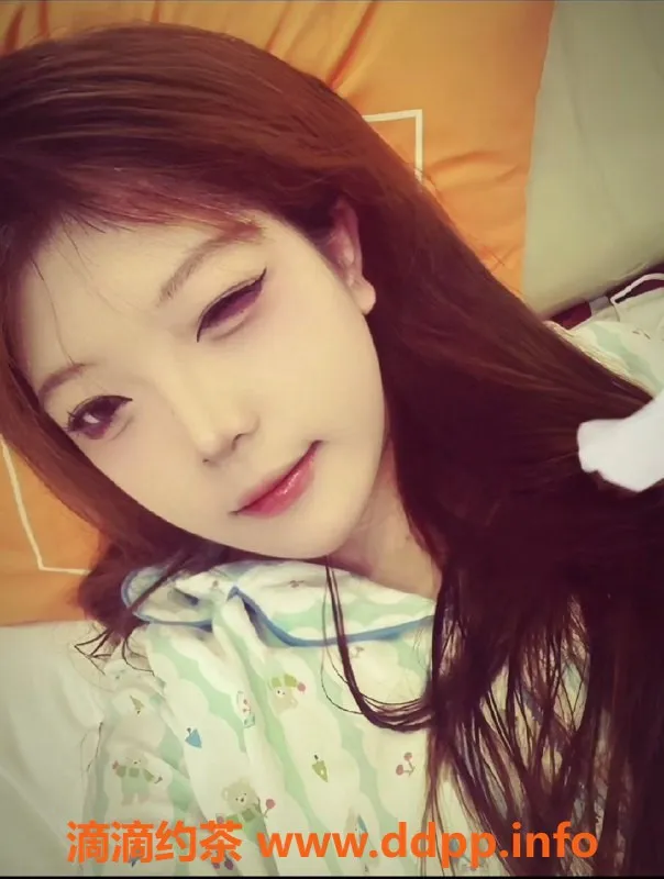 成都楼凤-武侯区析析，身材高挑，服务超棒，课时费5/8